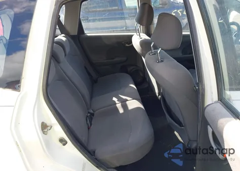 2009 Honda Fit z USA, uszkodzony, nr VIN JHMGE87299S037277